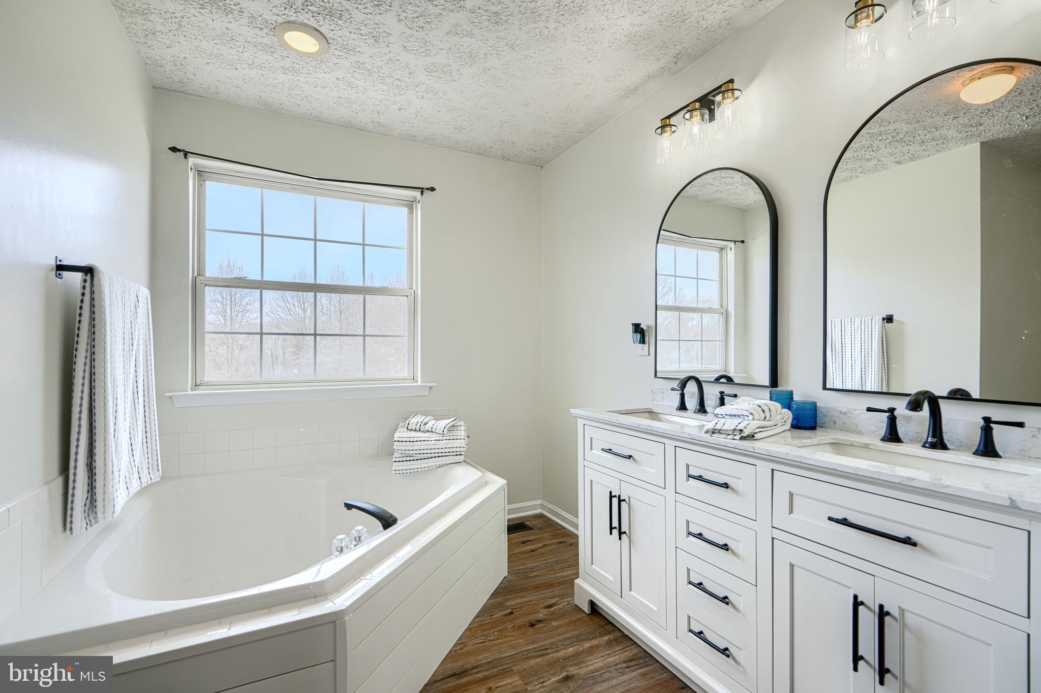 GREAT OAK - Residential