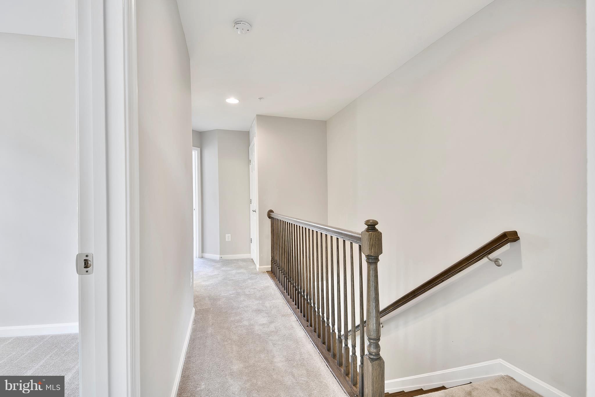 LAKE WALKER - Residential