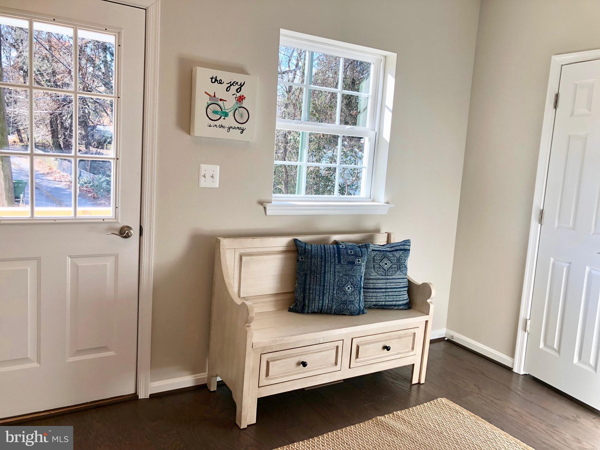 LAKE WALKER - Residential