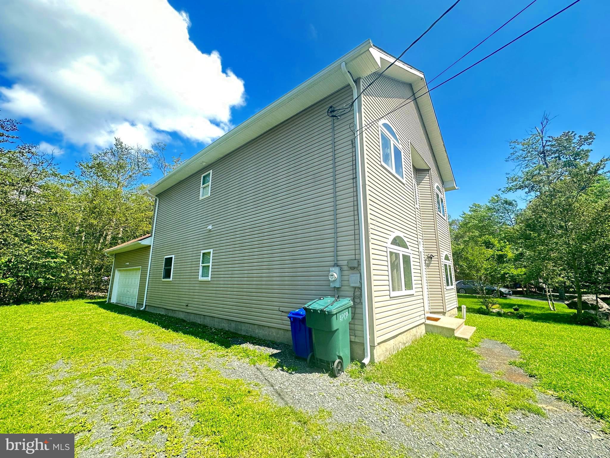 POCONO COUNTRY PLACE - Residential