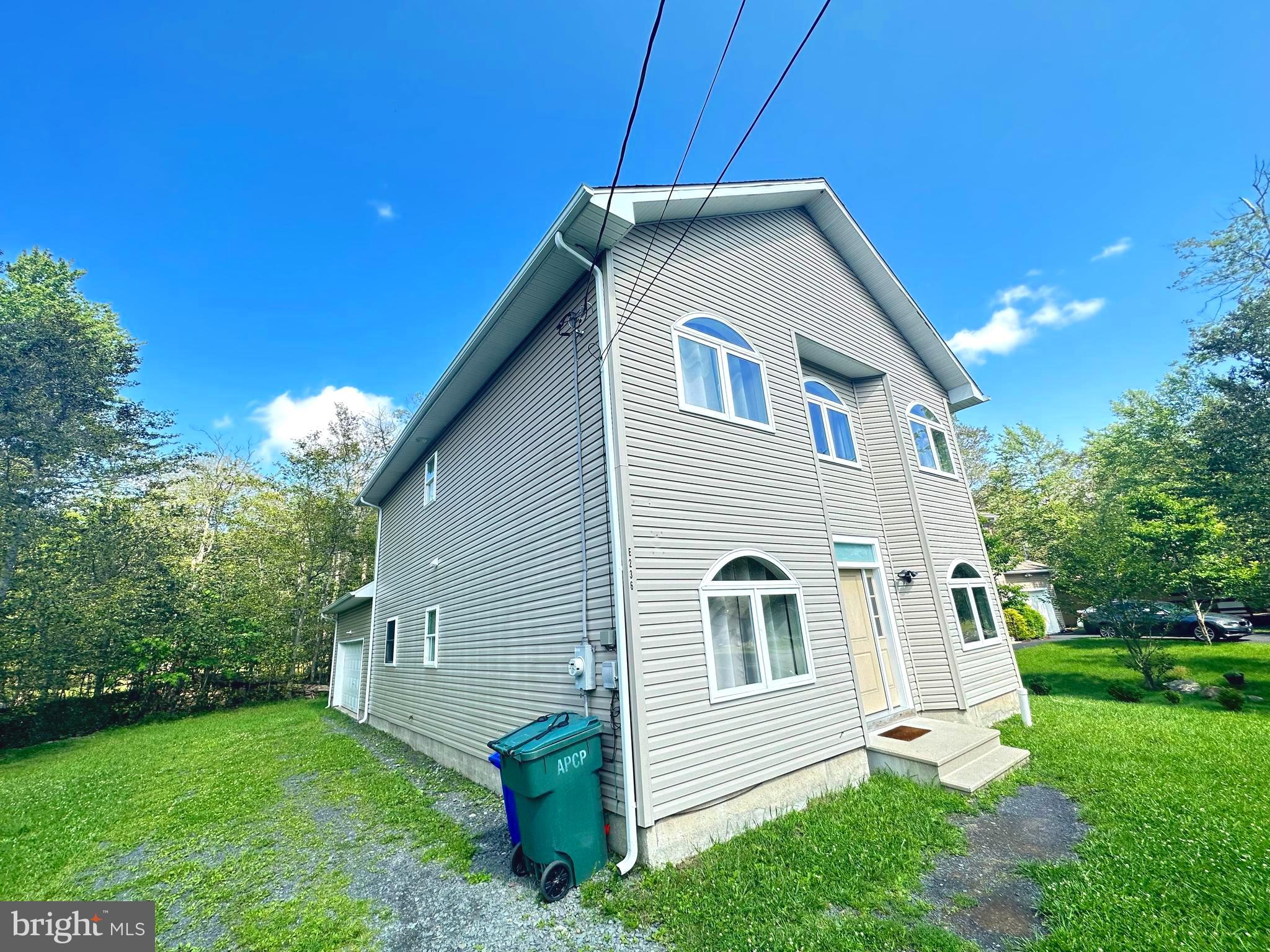 POCONO COUNTRY PLACE - Residential