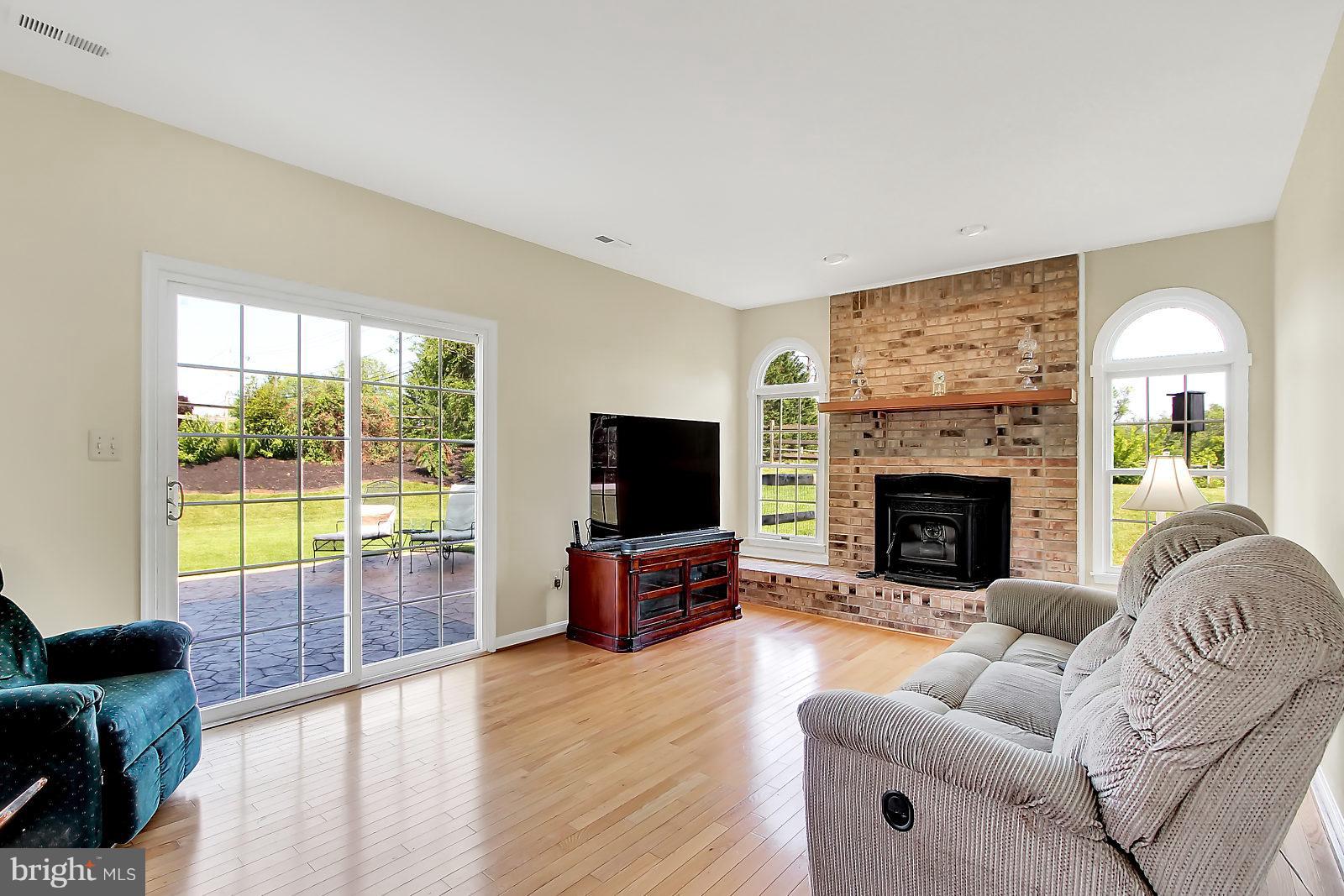 LONGMEADOW - Residential