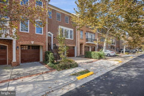 Photo of 115 Herndon Mill Circle, HERNDON, VA 20170 (MLS # VAFX2347686)