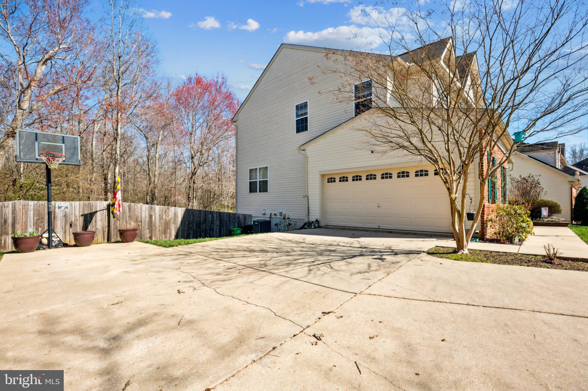 SUMMERWOOD - Residential