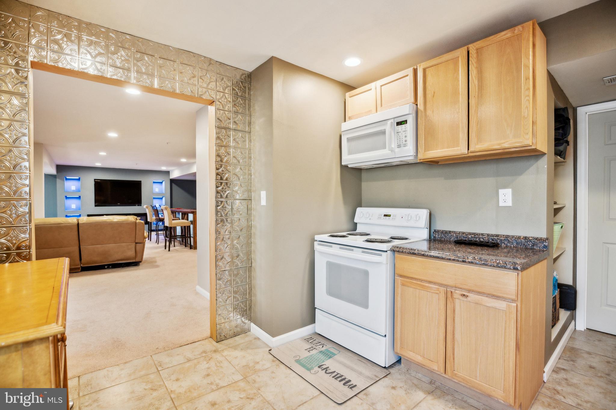 SUMMERWOOD - Residential