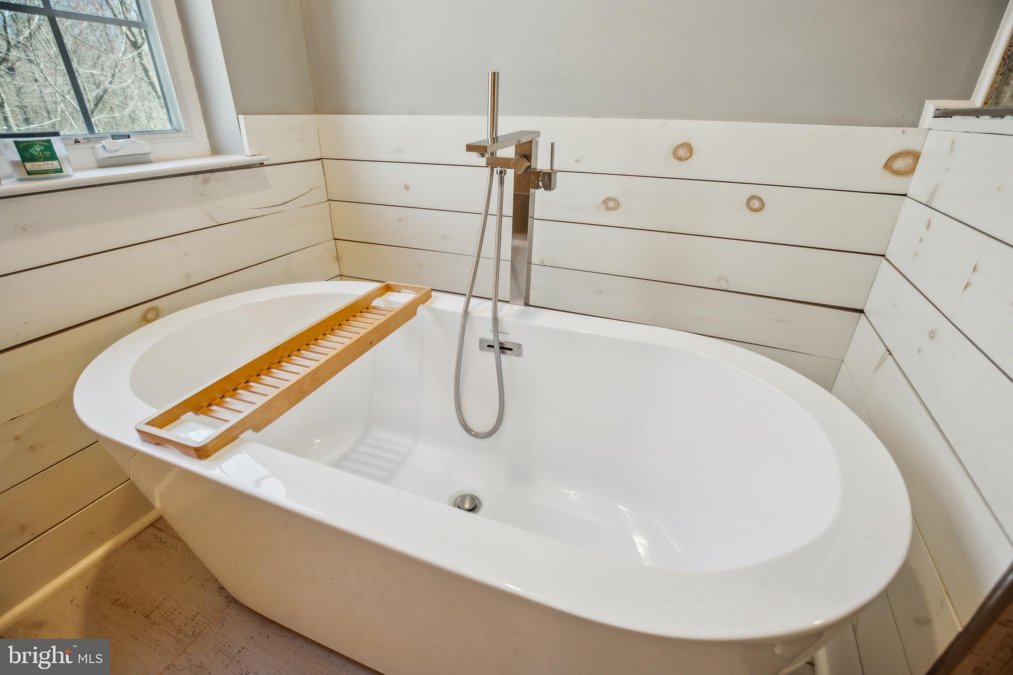 SUMMERWOOD - Residential