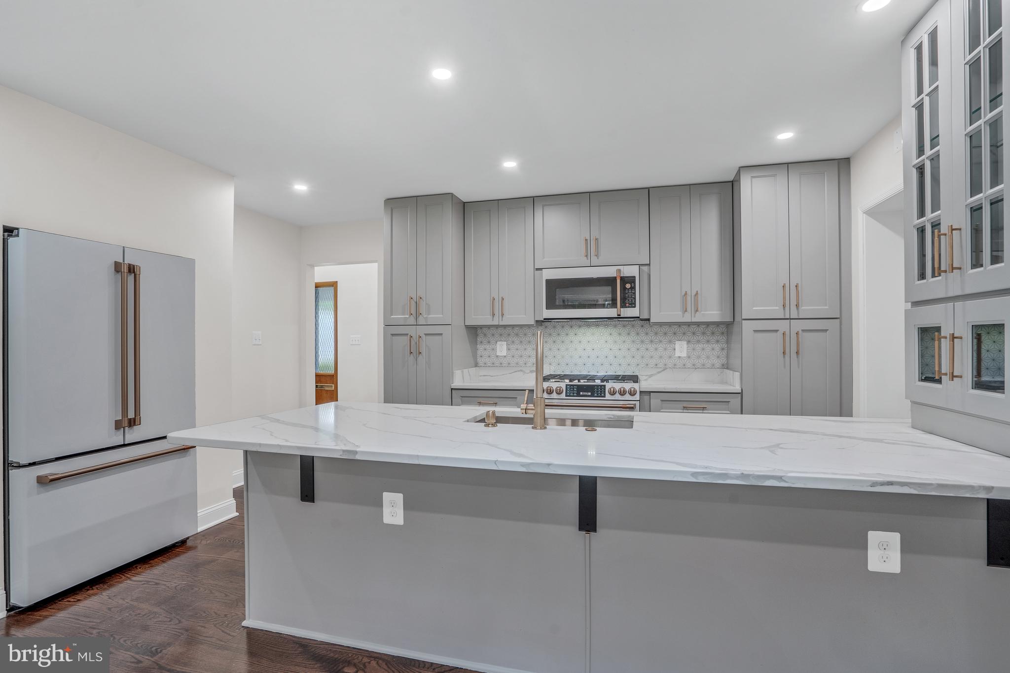 VILLAMAY - Residential Lease