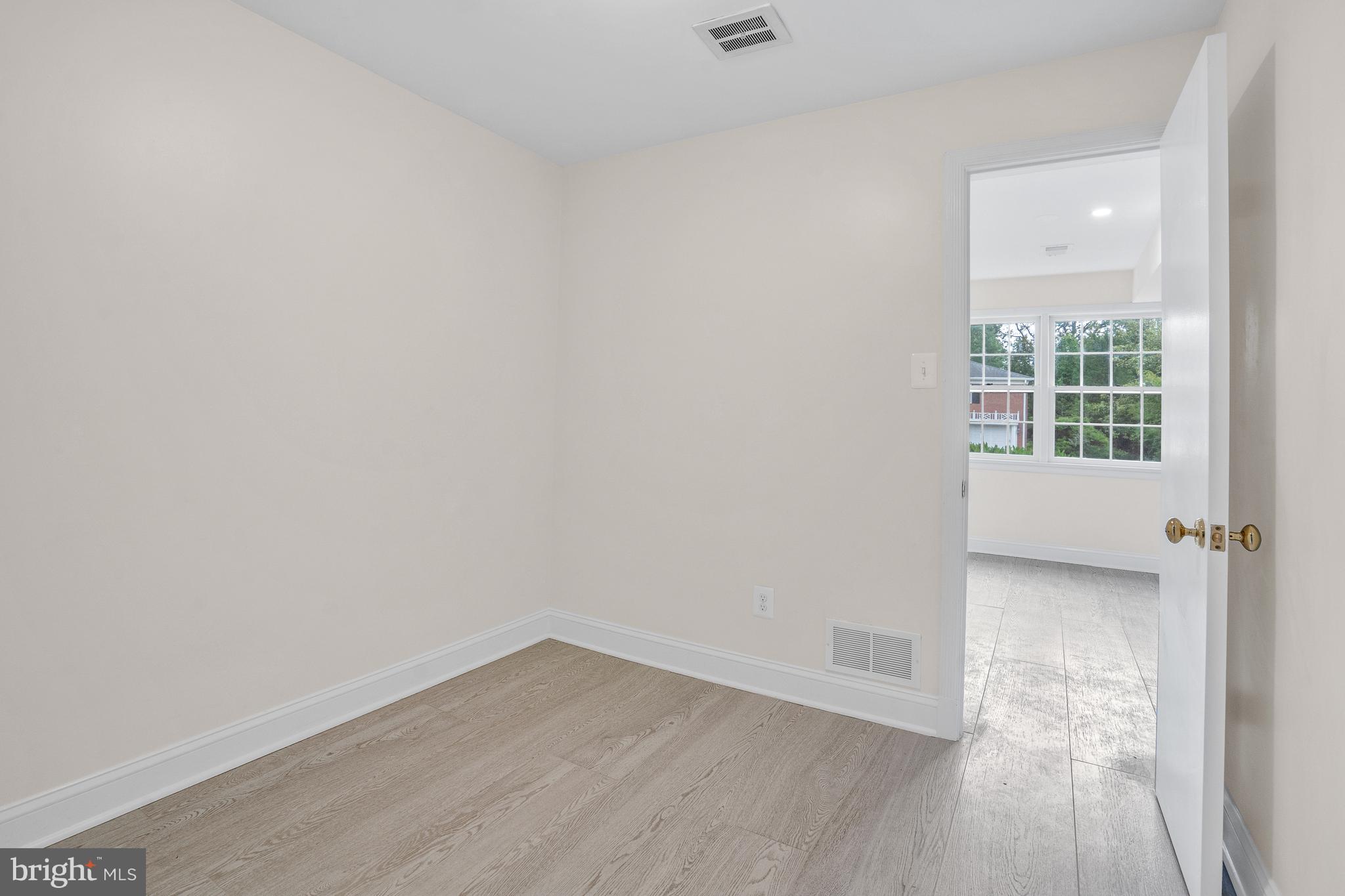 VILLAMAY - Residential Lease