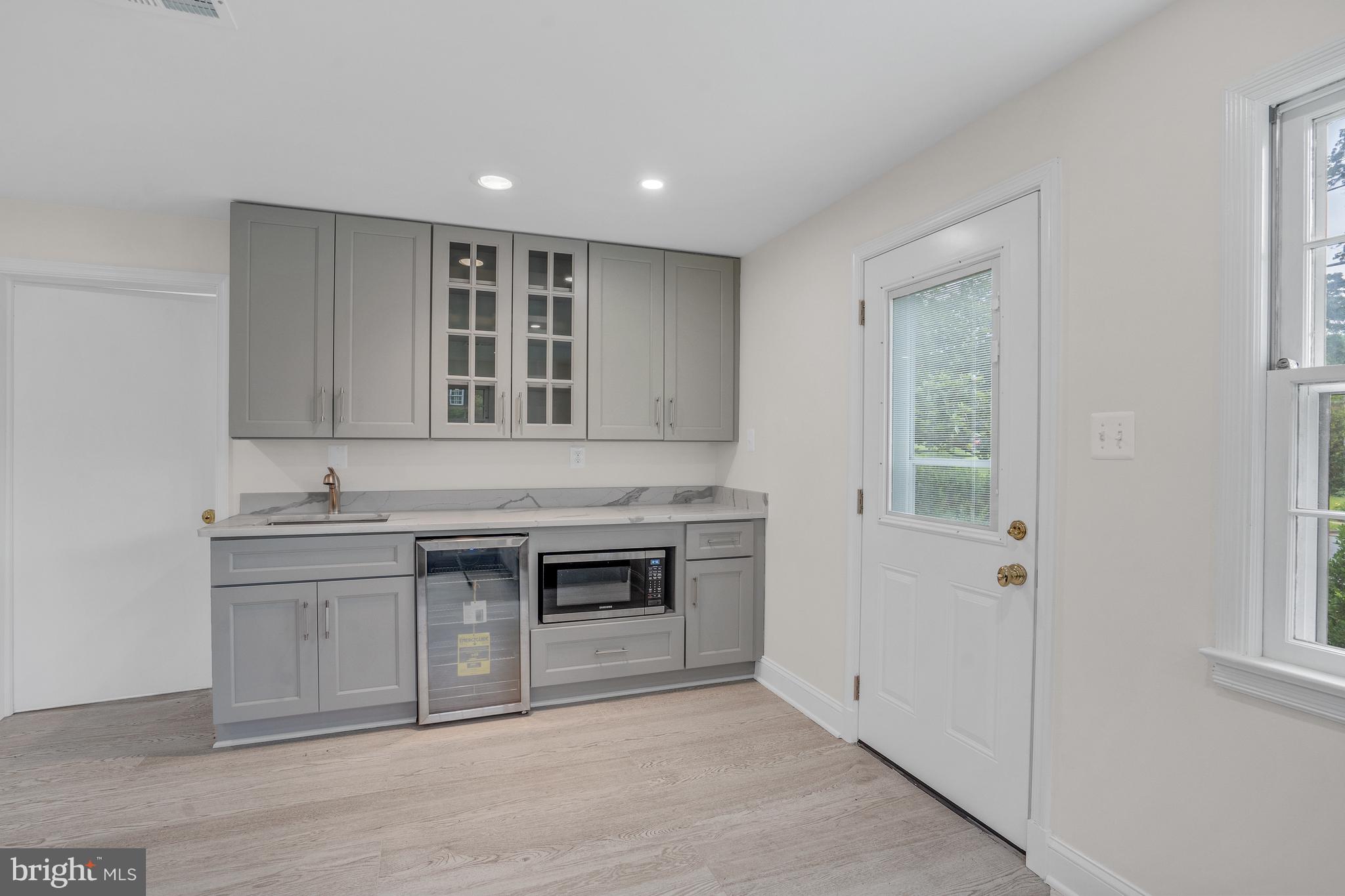 VILLAMAY - Residential Lease