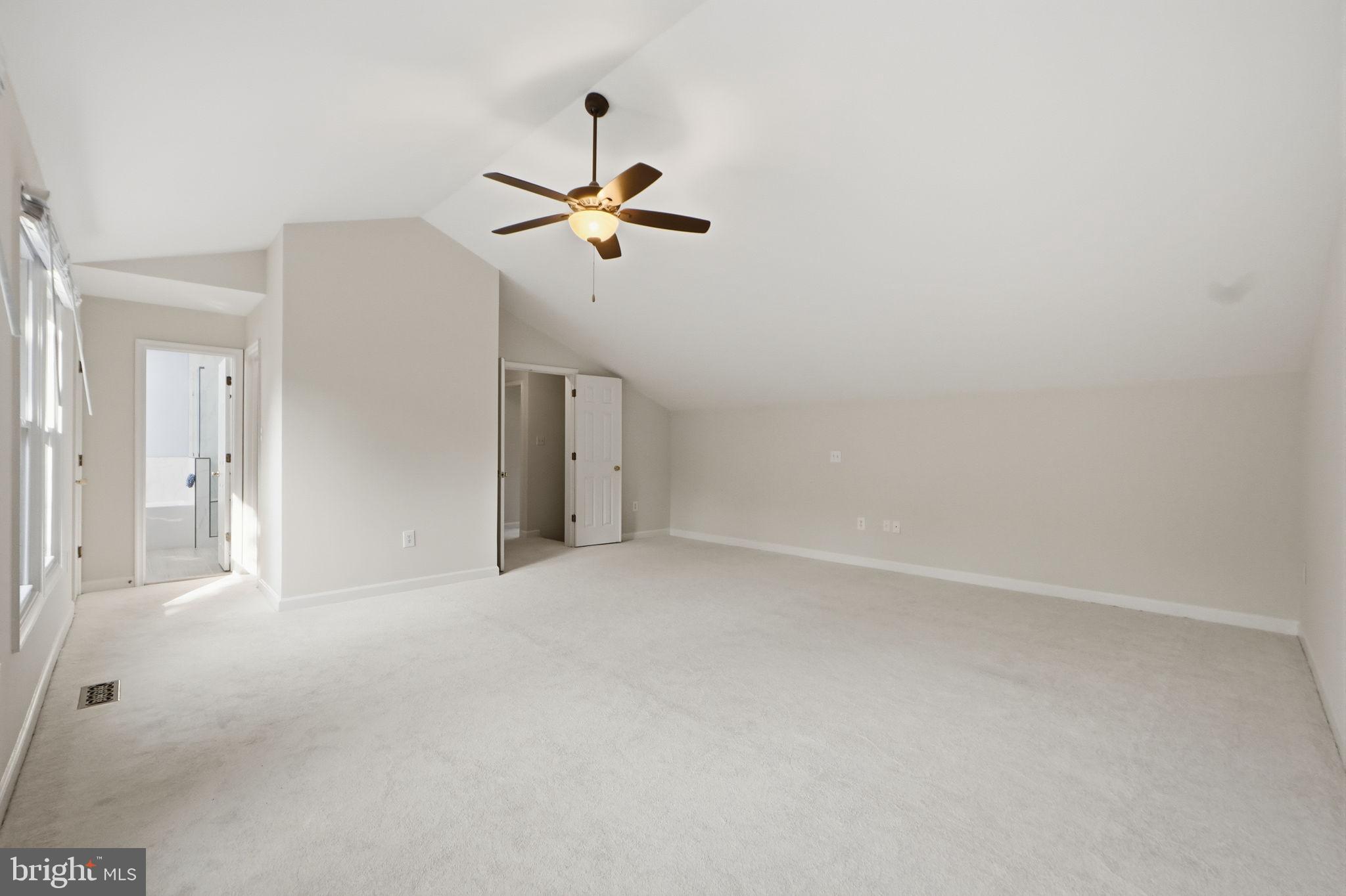 DONEGAL OAKS - Residential