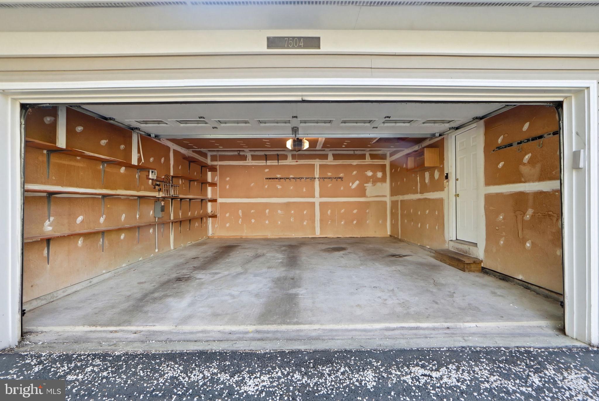 DONEGAL OAKS - Residential