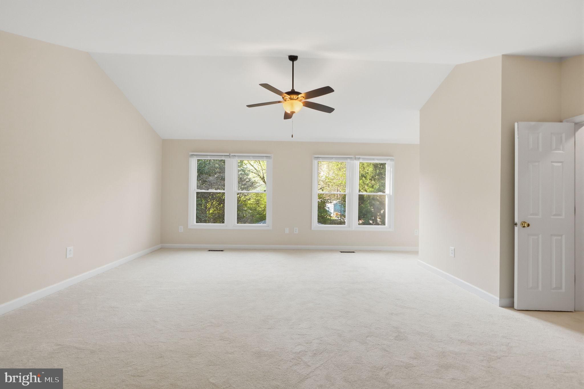 DONEGAL OAKS - Residential