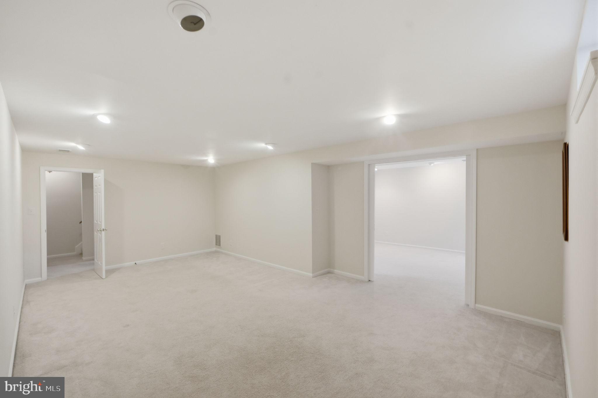 DONEGAL OAKS - Residential