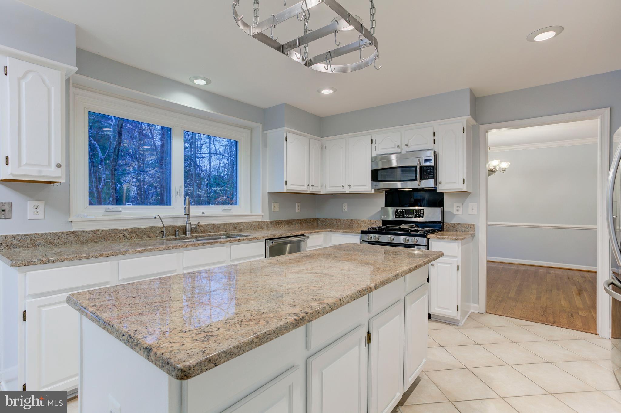 DONEGAL OAKS - Residential