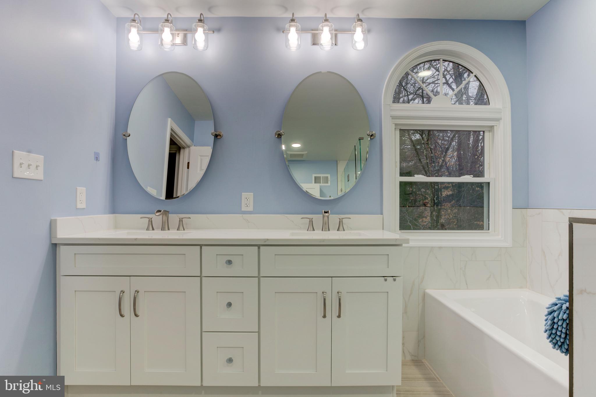 DONEGAL OAKS - Residential