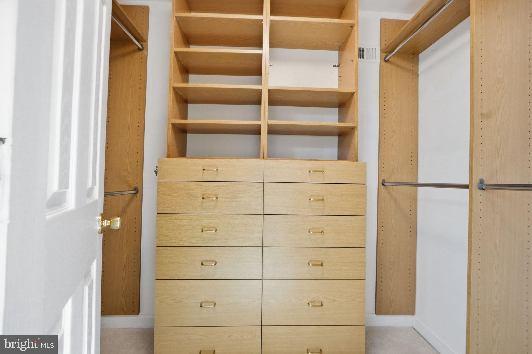 DONEGAL OAKS - Residential