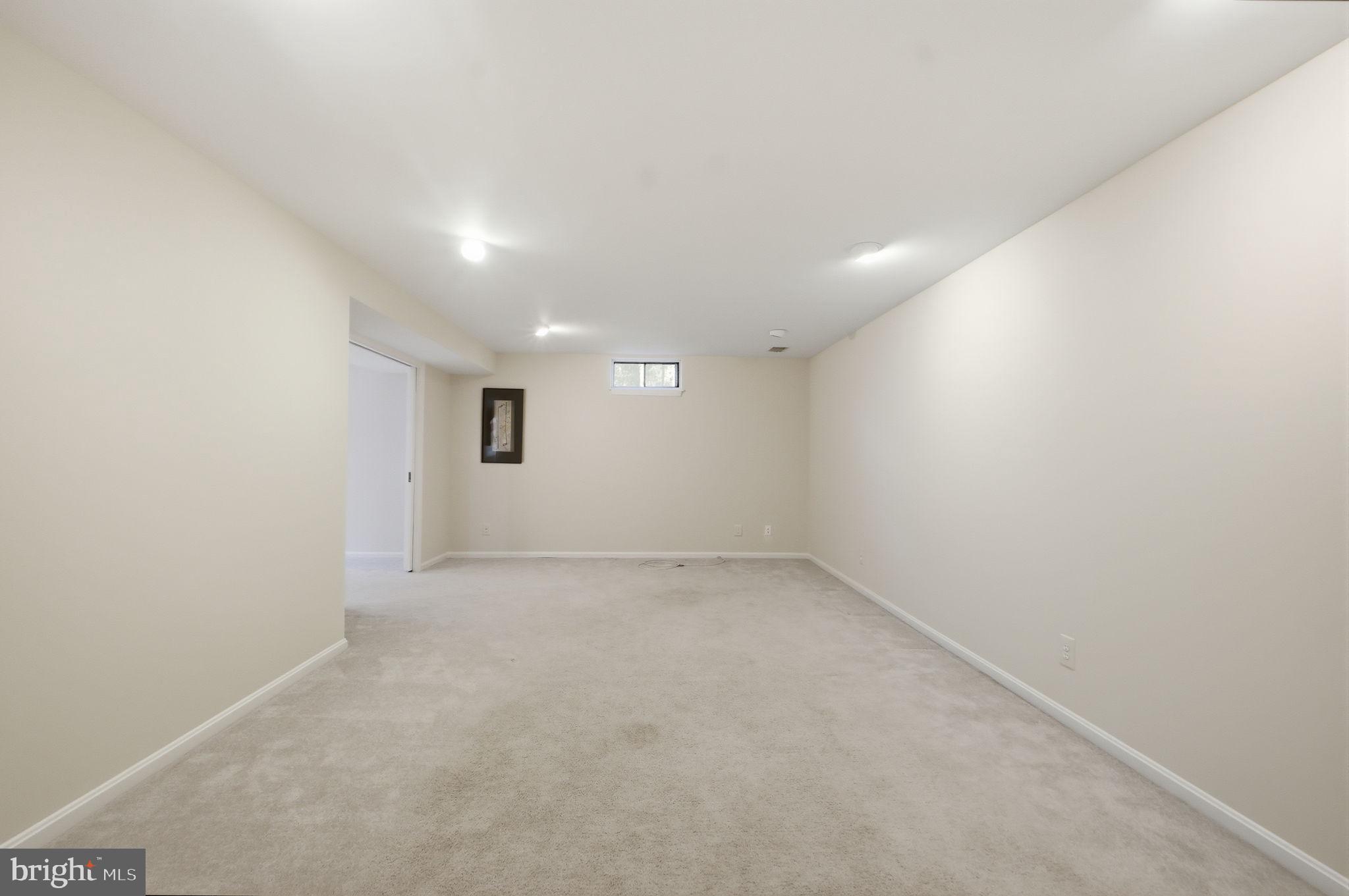 DONEGAL OAKS - Residential