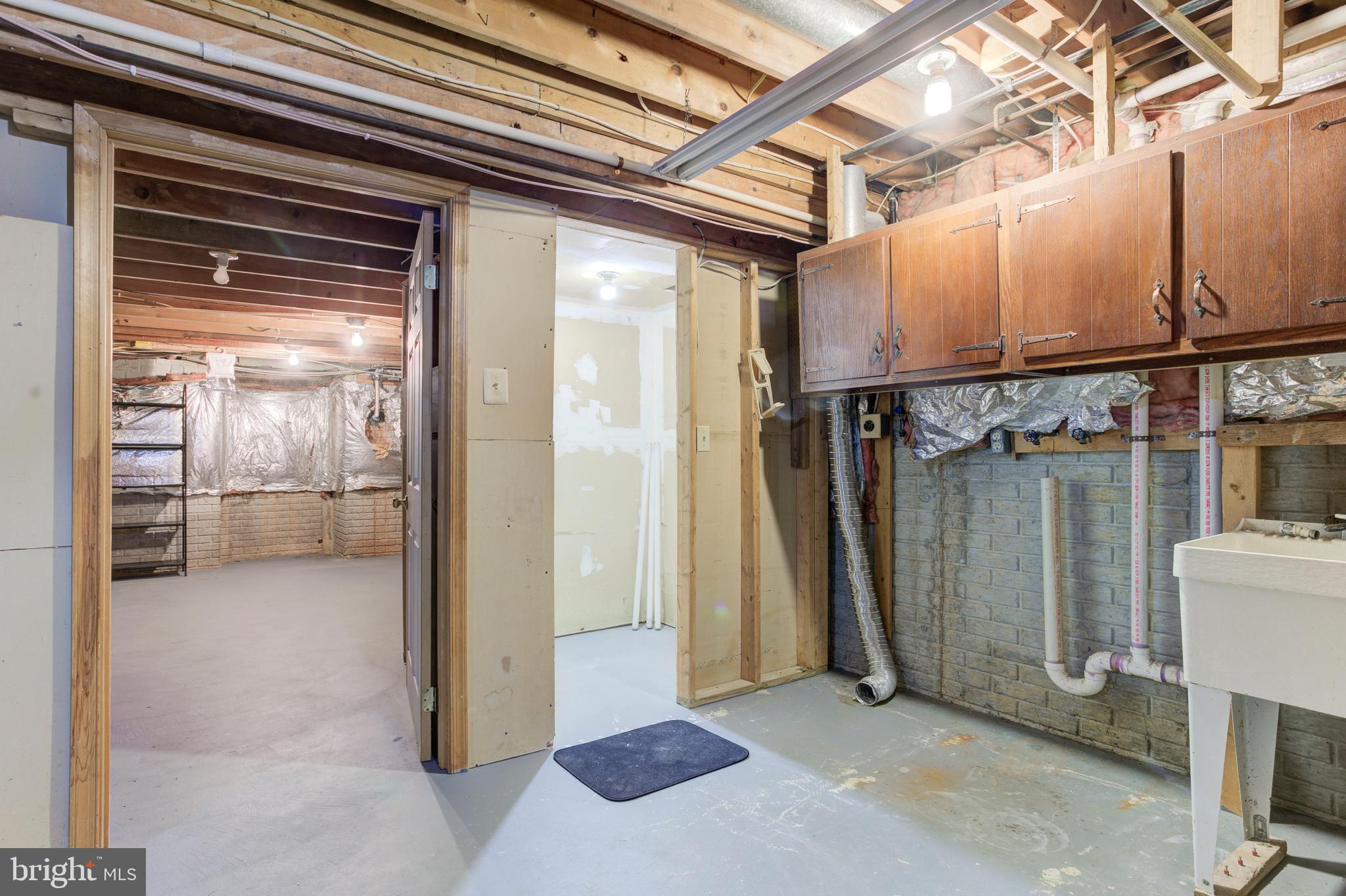 DONEGAL OAKS - Residential