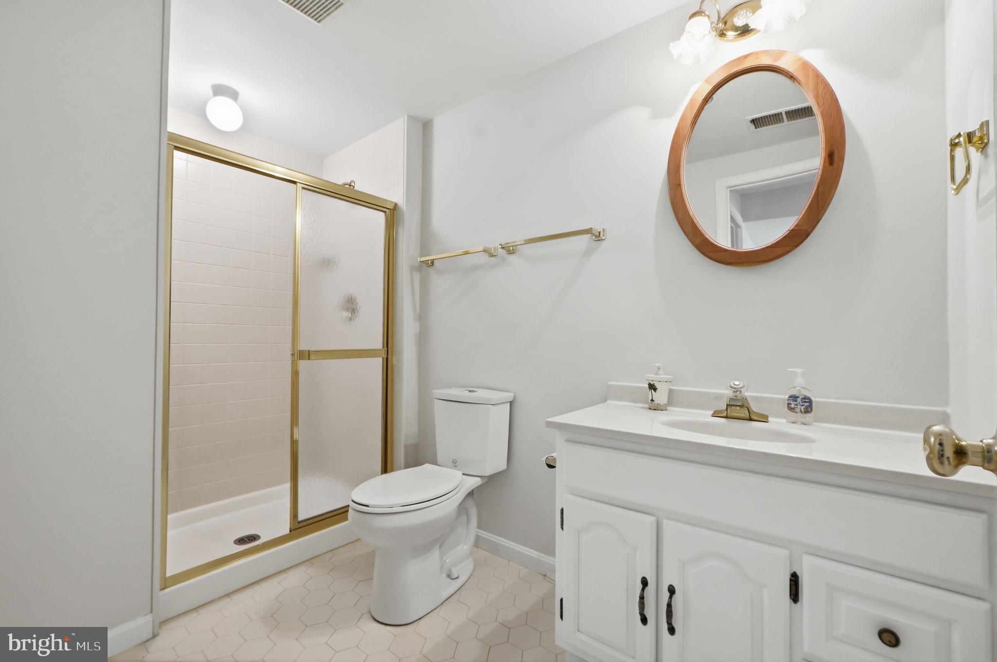 DONEGAL OAKS - Residential