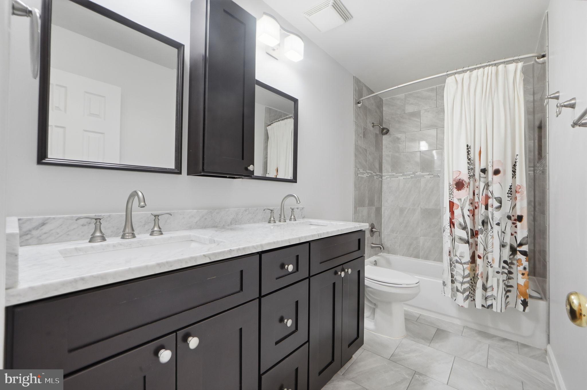 DONEGAL OAKS - Residential