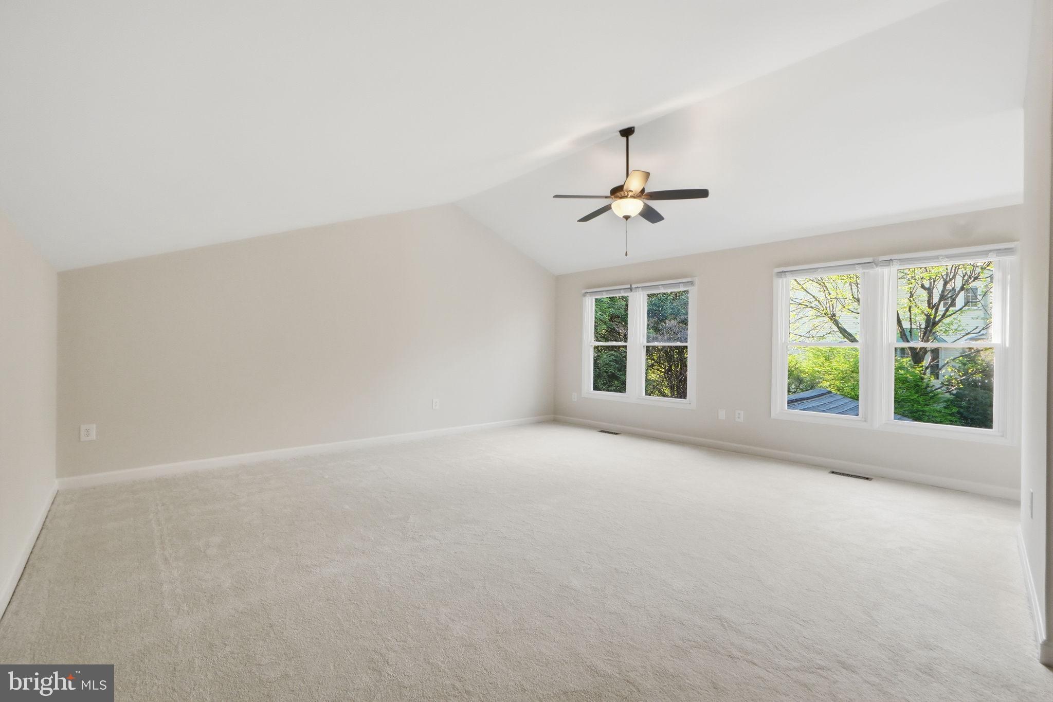 DONEGAL OAKS - Residential