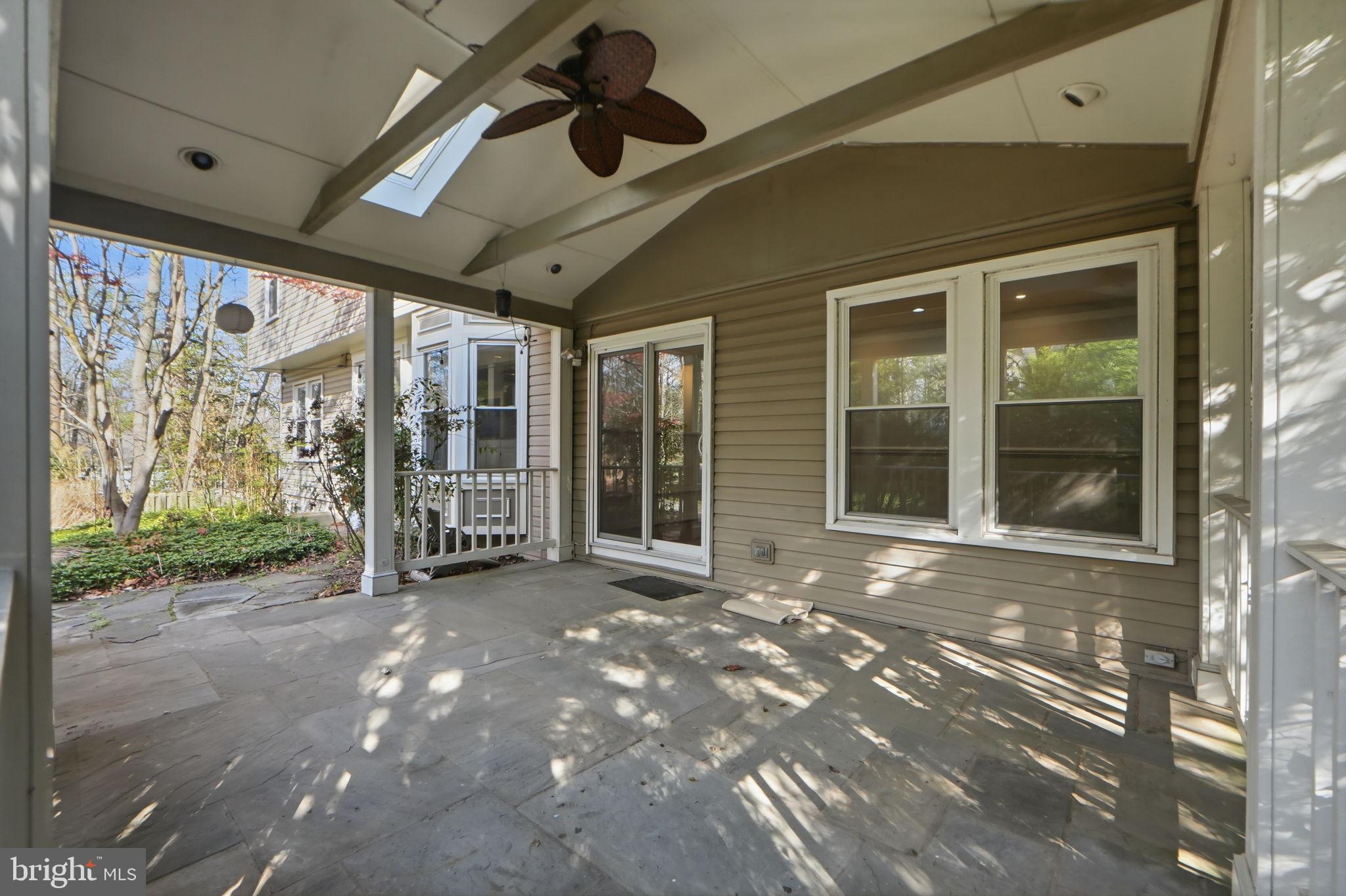 DONEGAL OAKS - Residential