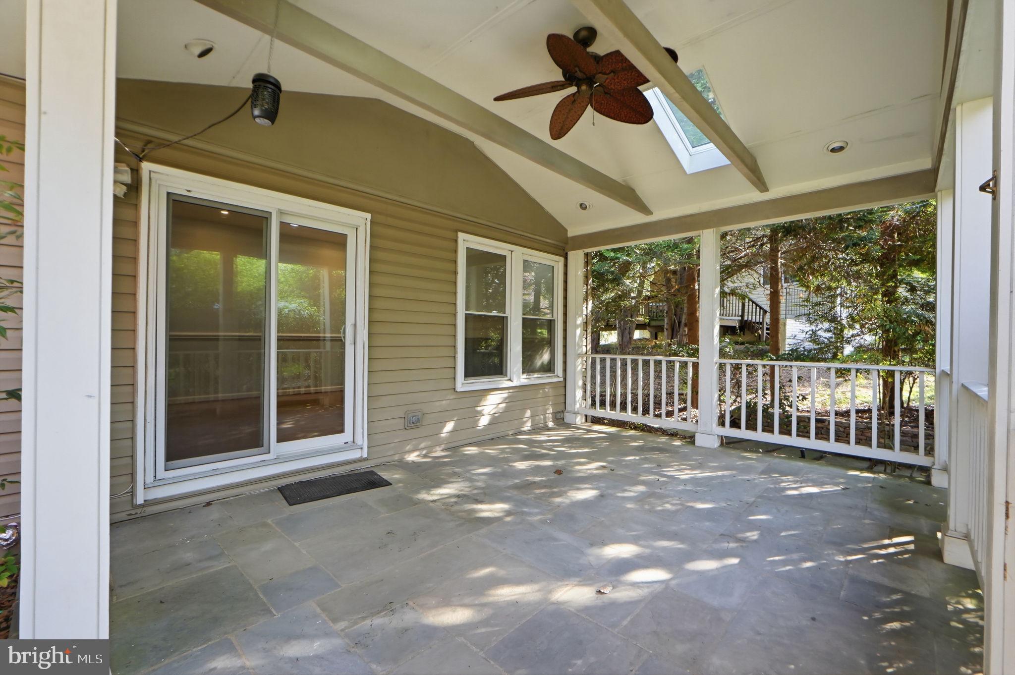 DONEGAL OAKS - Residential