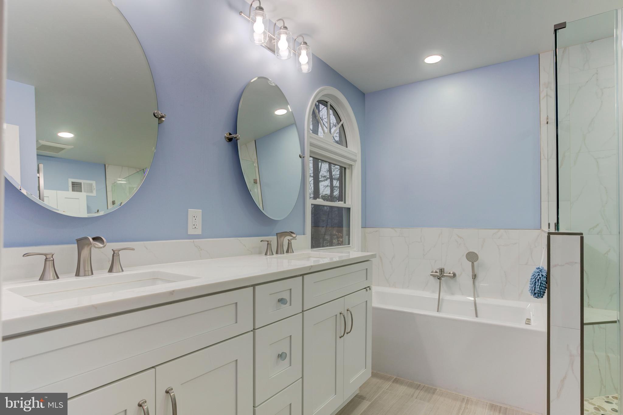 DONEGAL OAKS - Residential