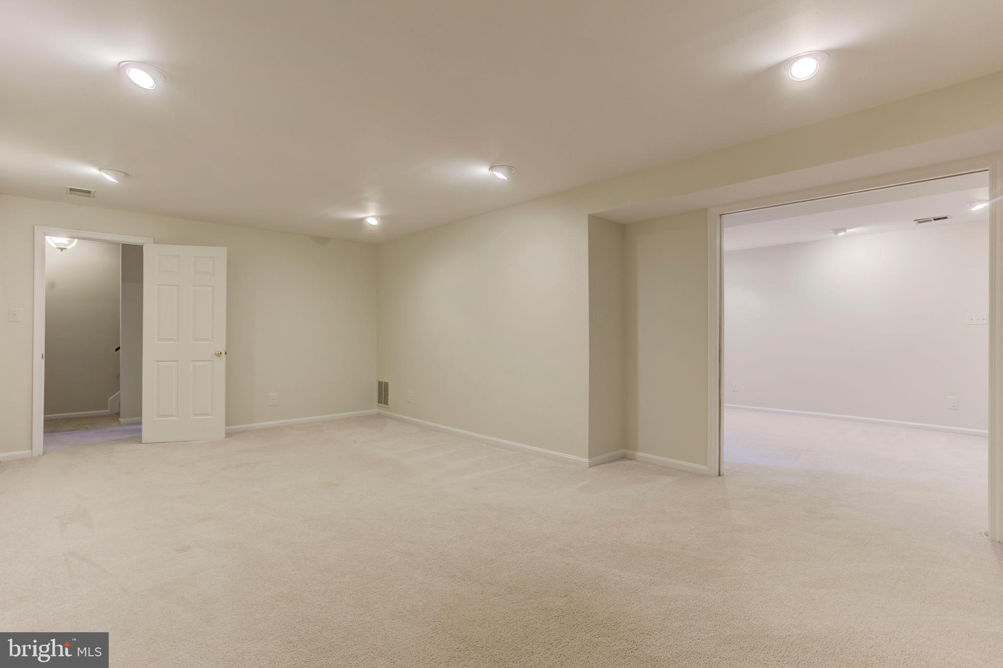 DONEGAL OAKS - Residential