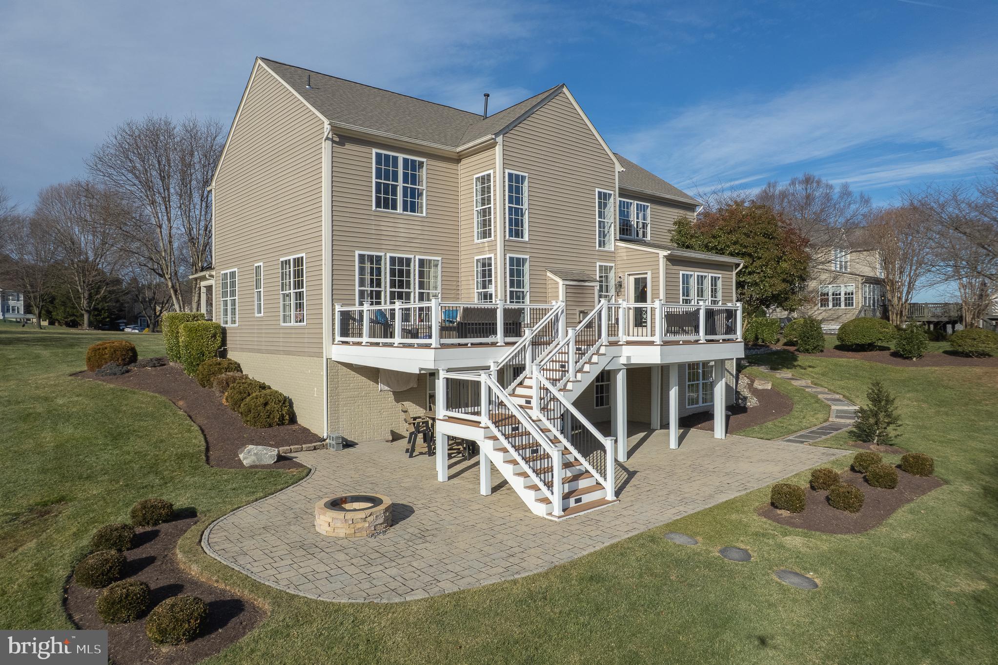 CATTAIL WOODS - Residential