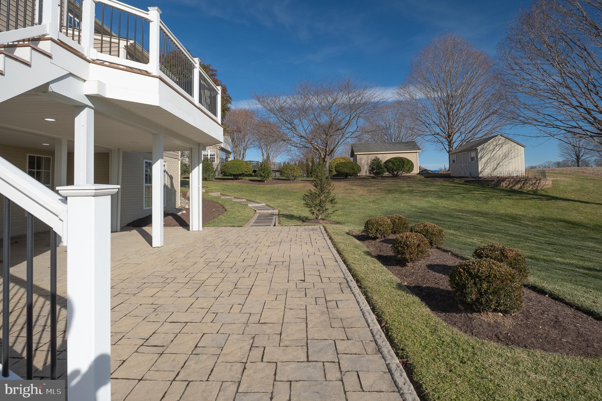 CATTAIL WOODS - Residential