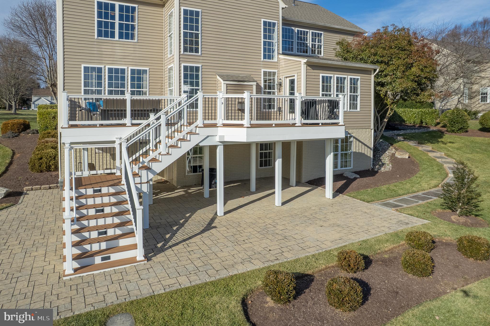 CATTAIL WOODS - Residential