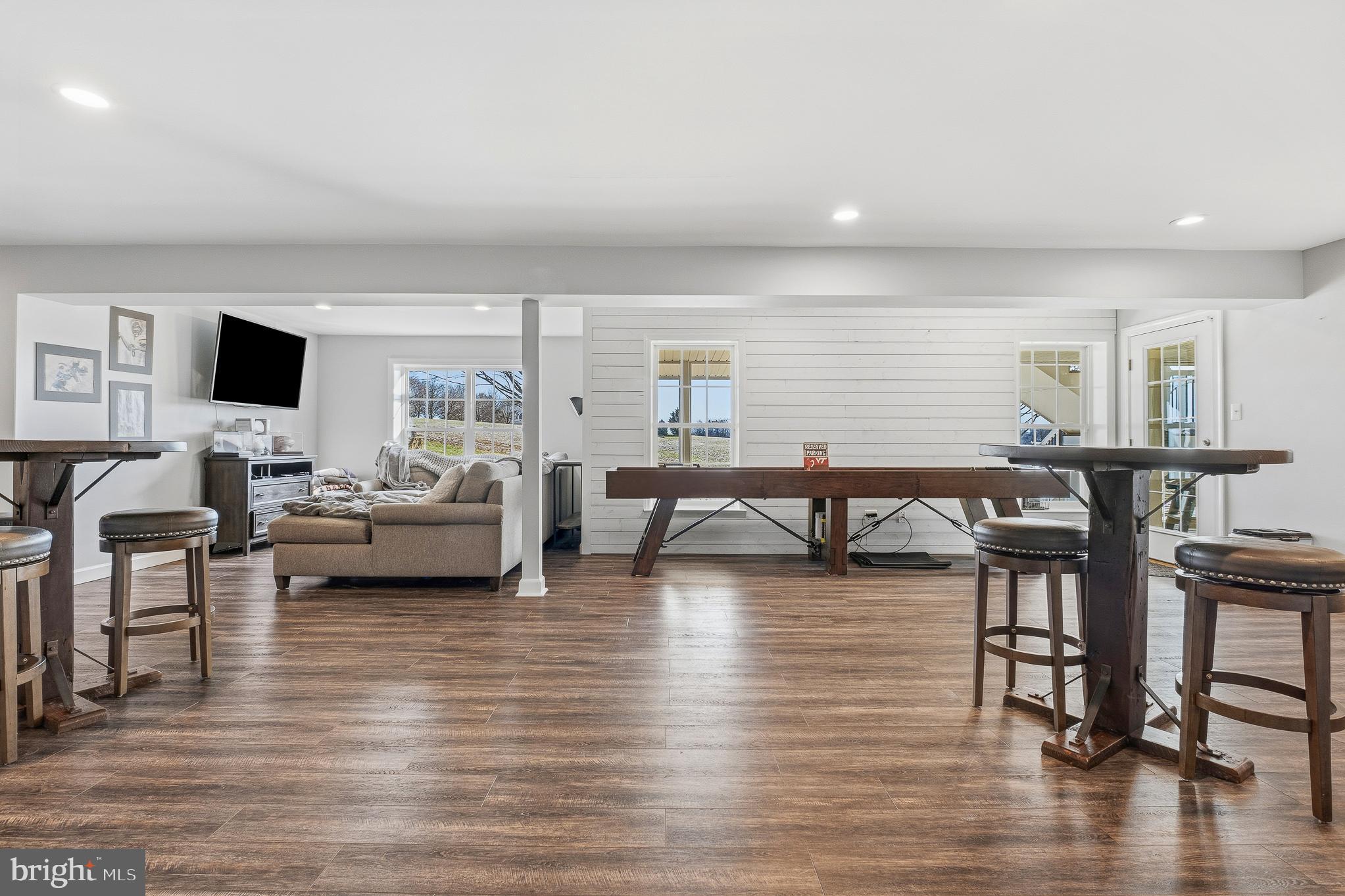 CATTAIL WOODS - Residential