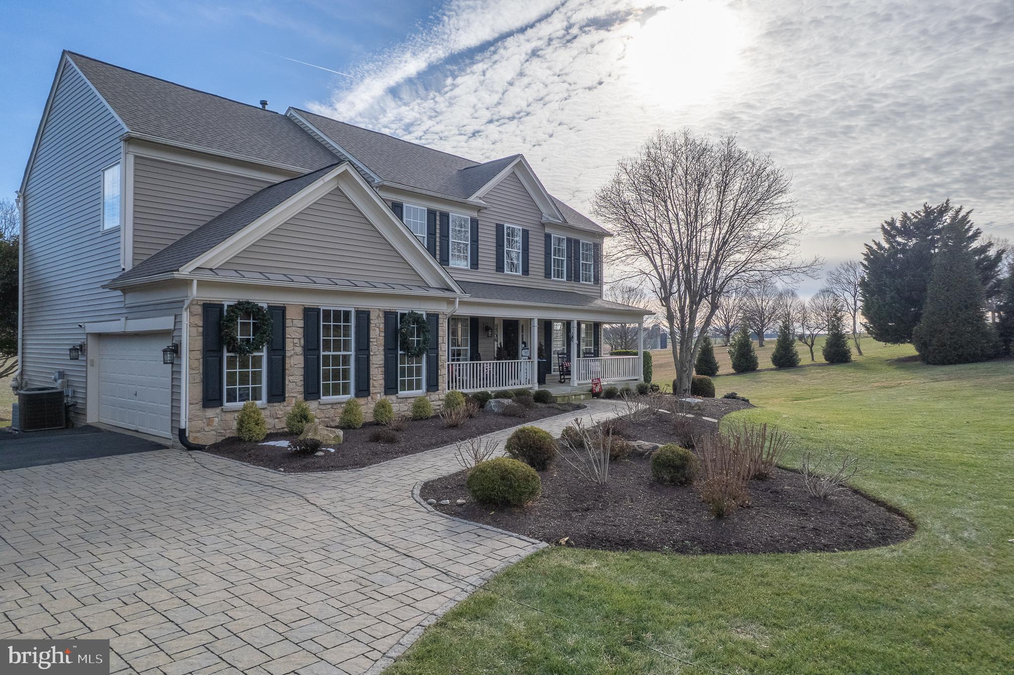 CATTAIL WOODS - Residential