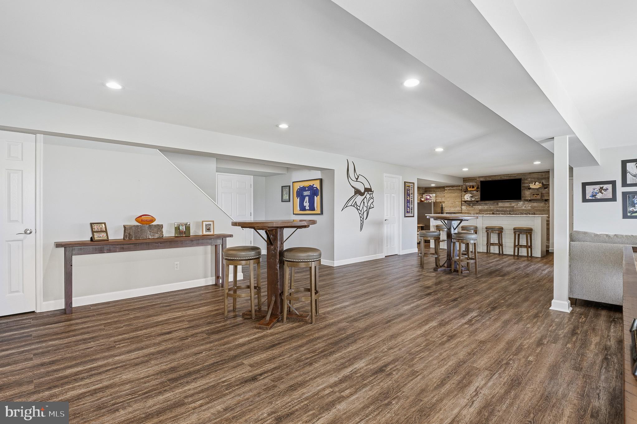 CATTAIL WOODS - Residential