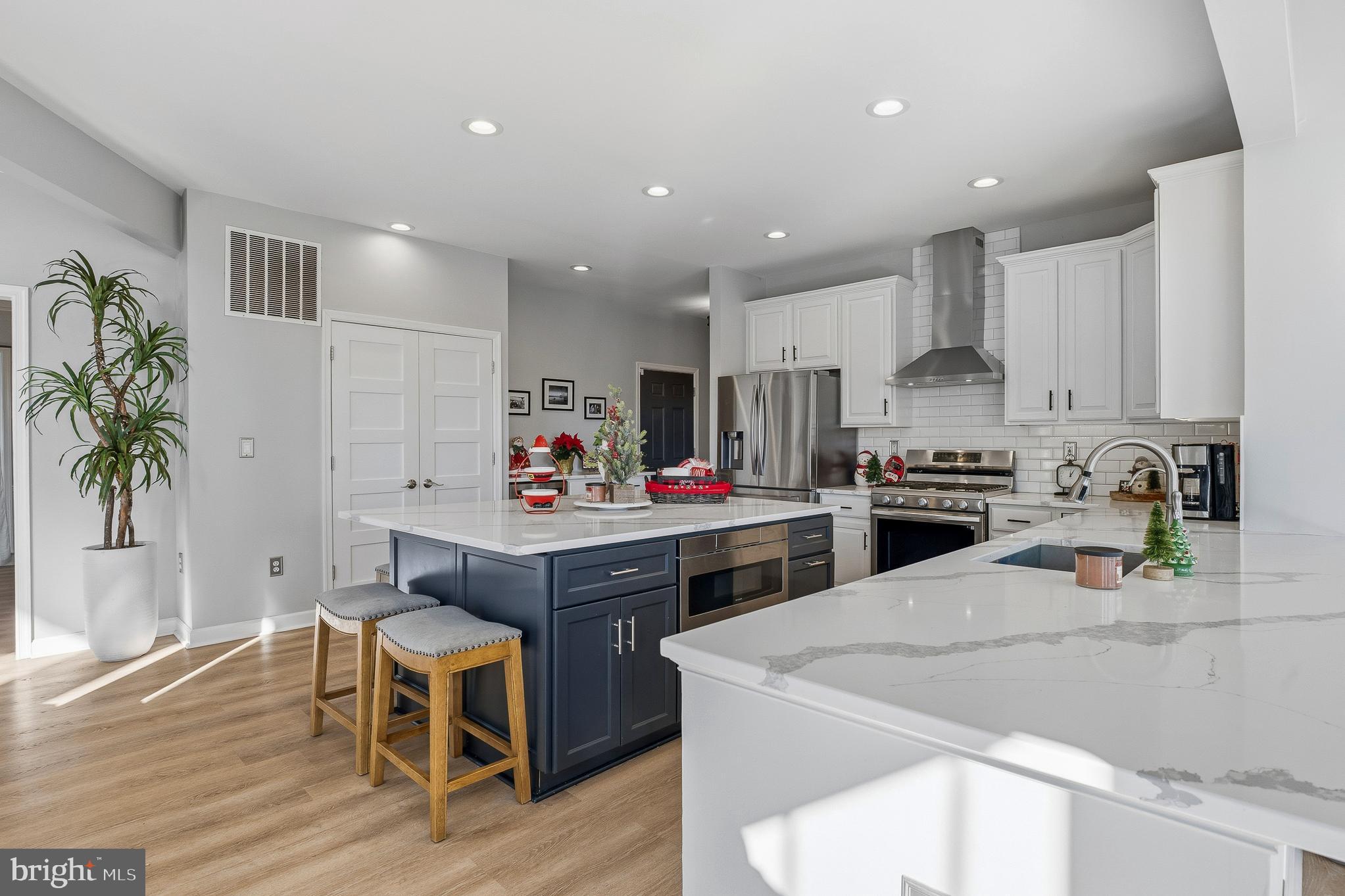 CATTAIL WOODS - Residential