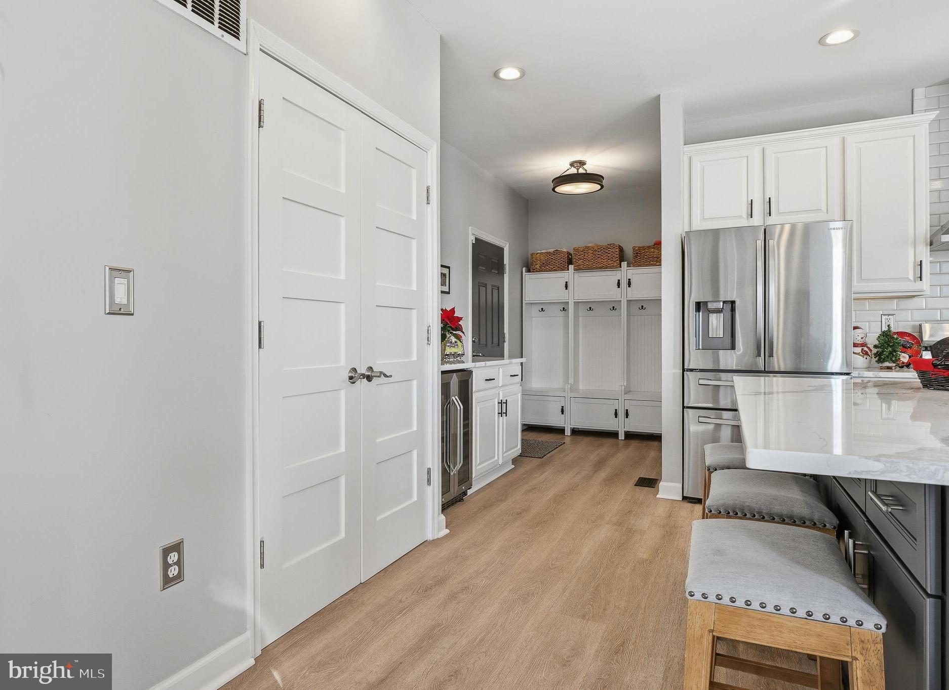 CATTAIL WOODS - Residential