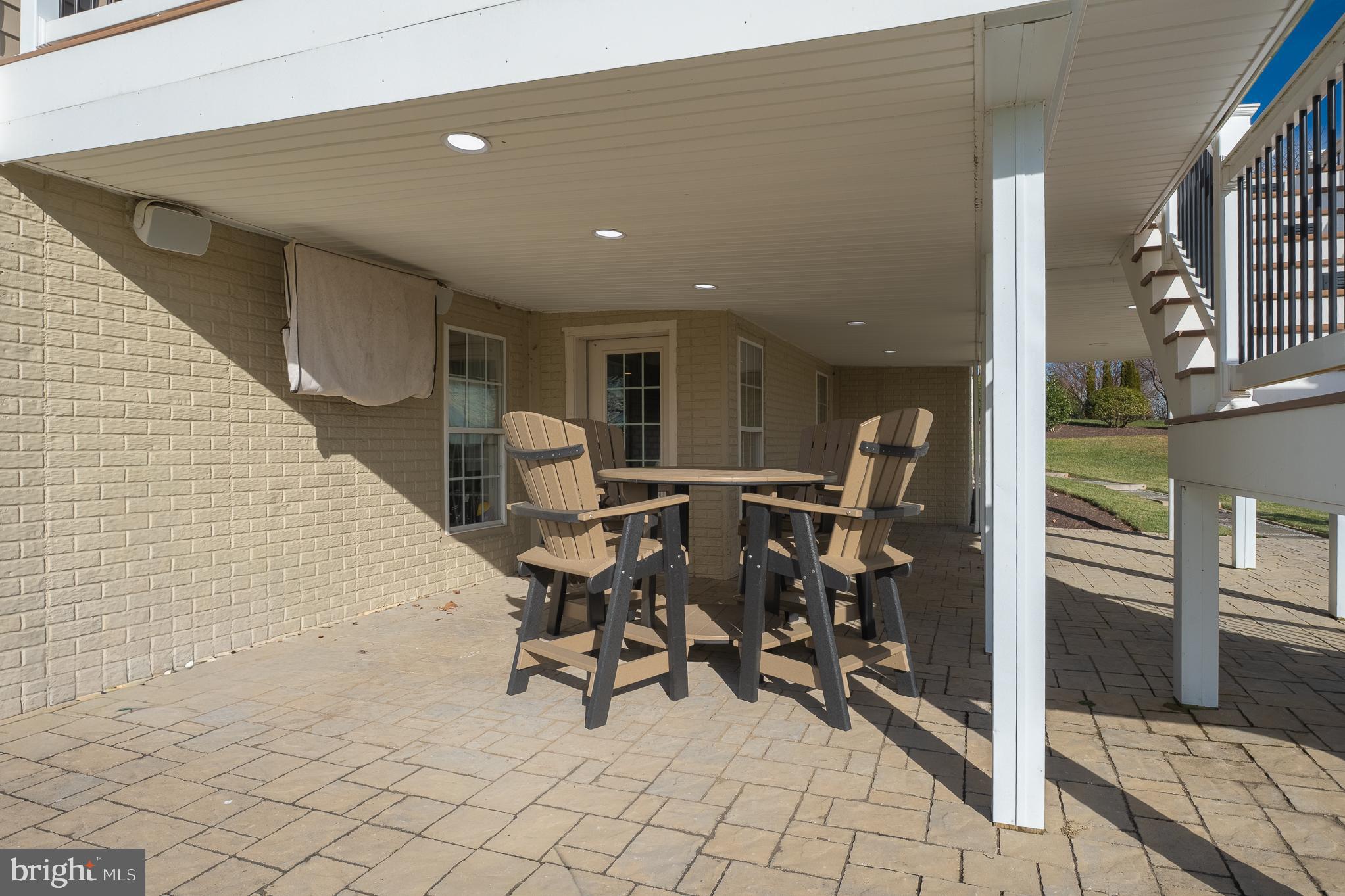 CATTAIL WOODS - Residential