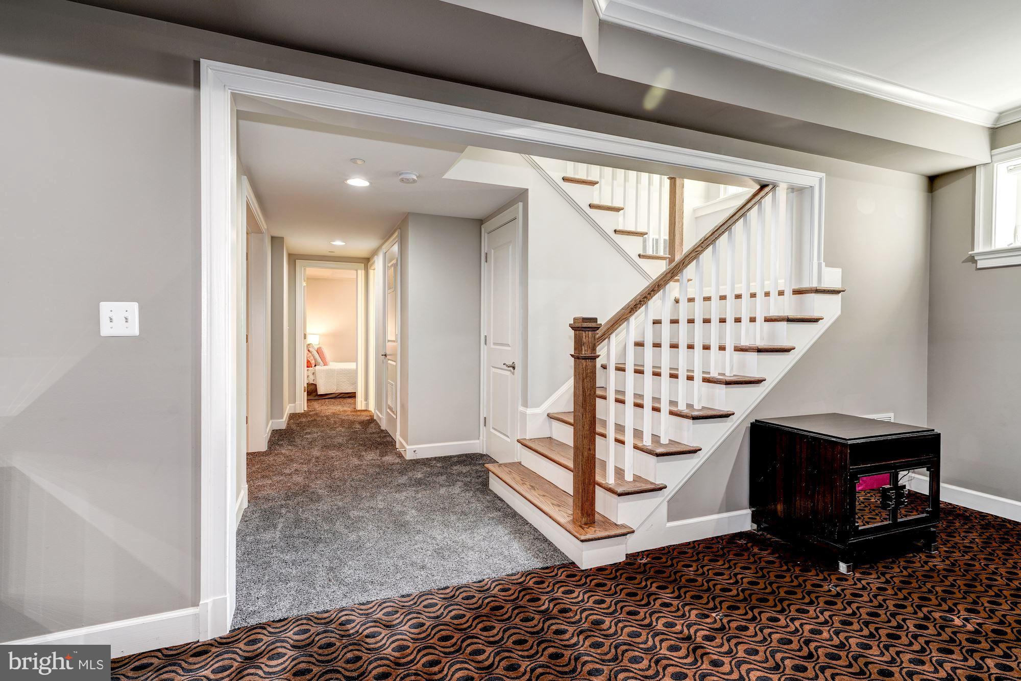 ALTA VISTA TERRACE - Residential