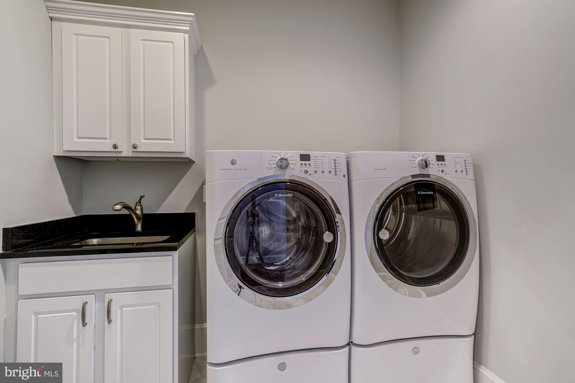 ALTA VISTA TERRACE - Residential