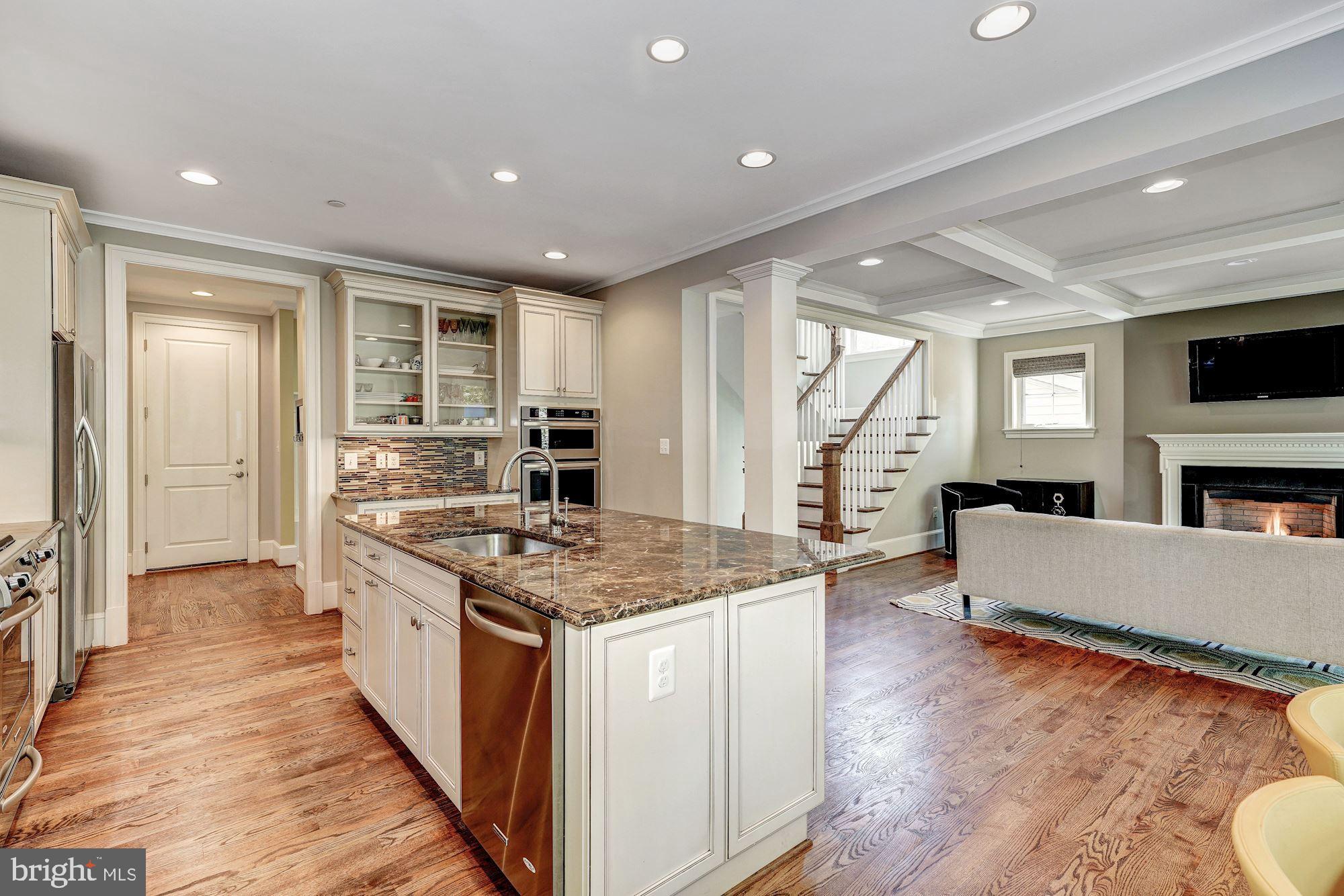 ALTA VISTA TERRACE - Residential