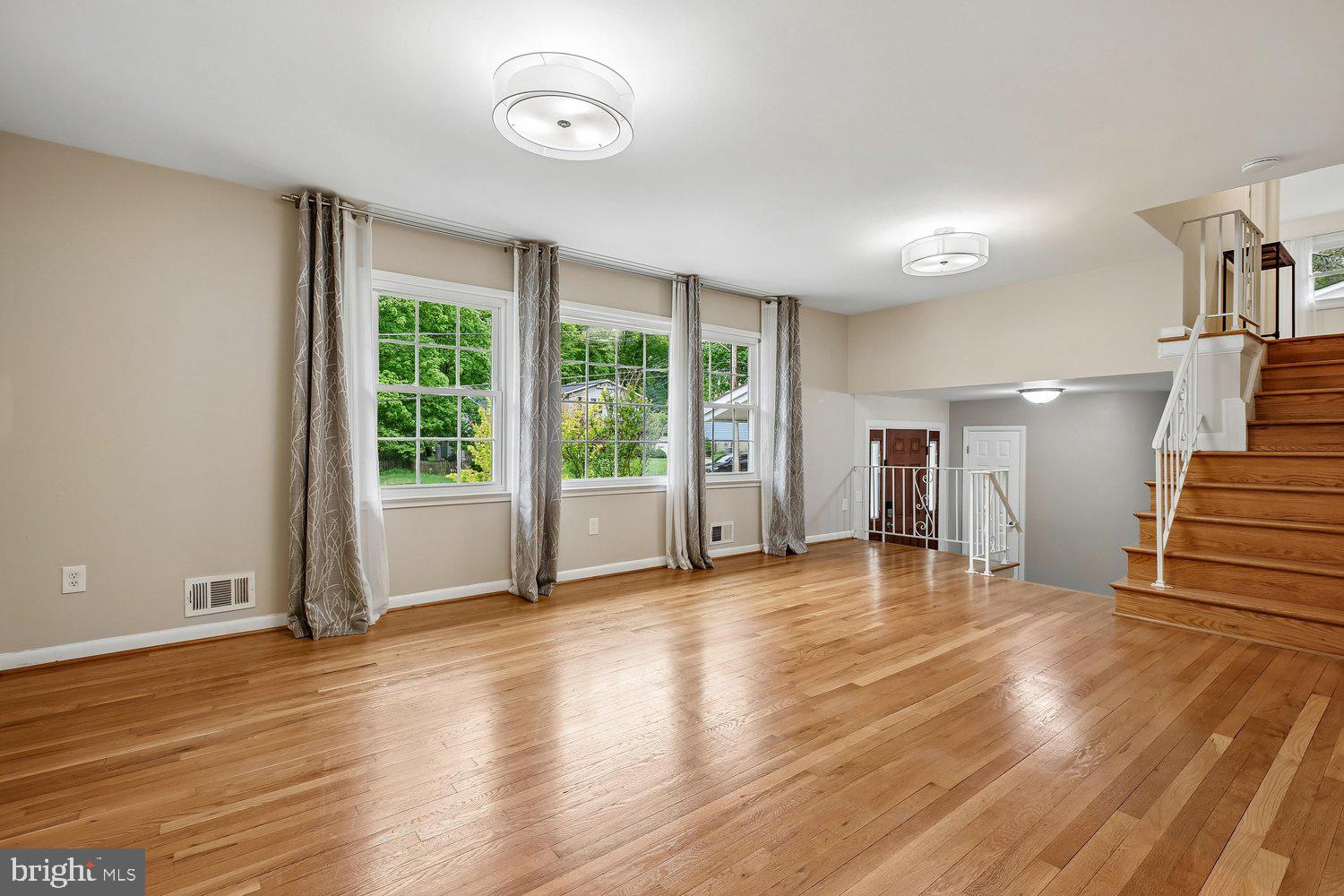 ROCK CREEK MANOR - Residential