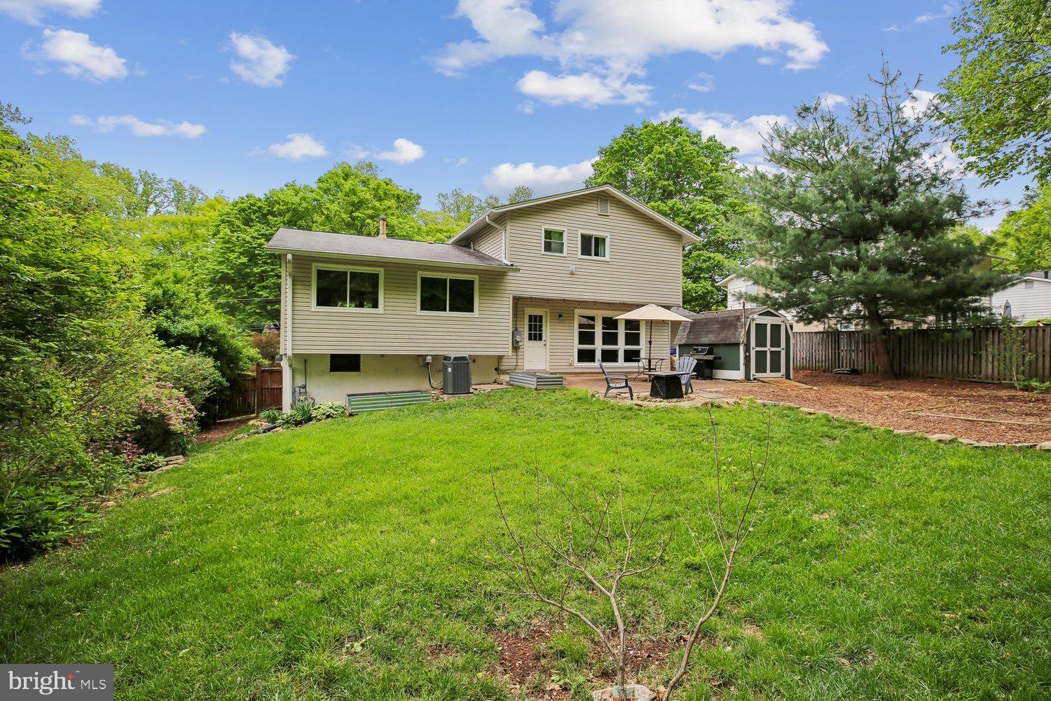 ROCK CREEK MANOR - Residential