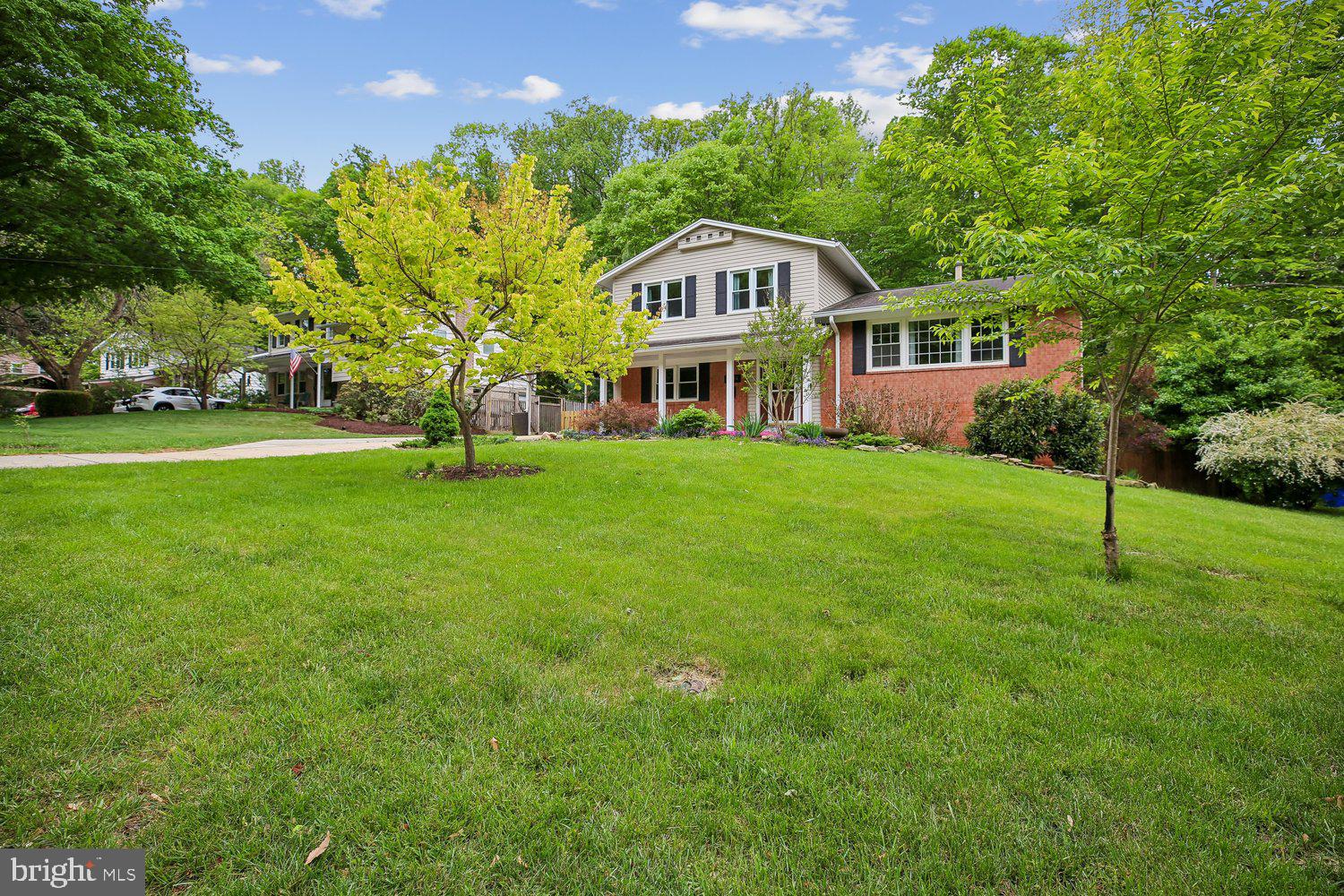ROCK CREEK MANOR - Residential