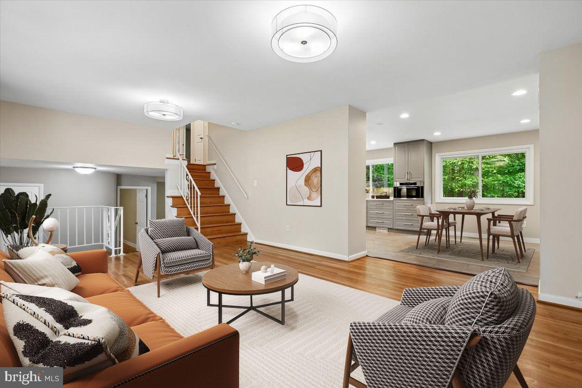 ROCK CREEK MANOR - Residential