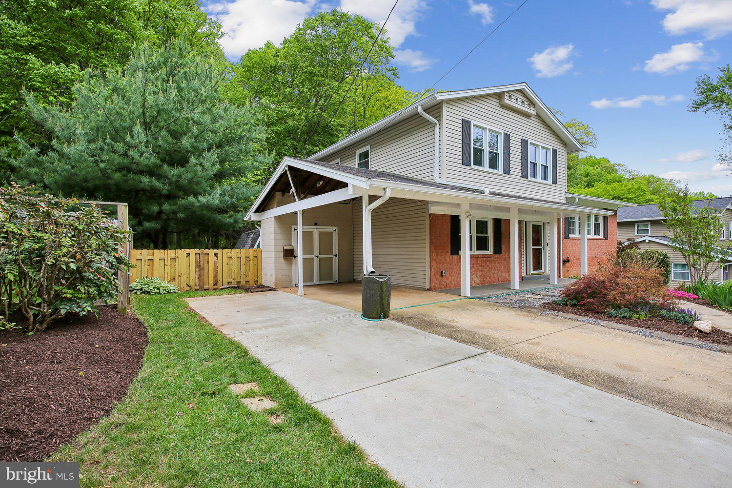 ROCK CREEK MANOR - Residential