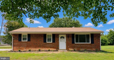 Homes For Sale - 1565 Chester Avenue<br/> BRYANS ROAD, MD 20616