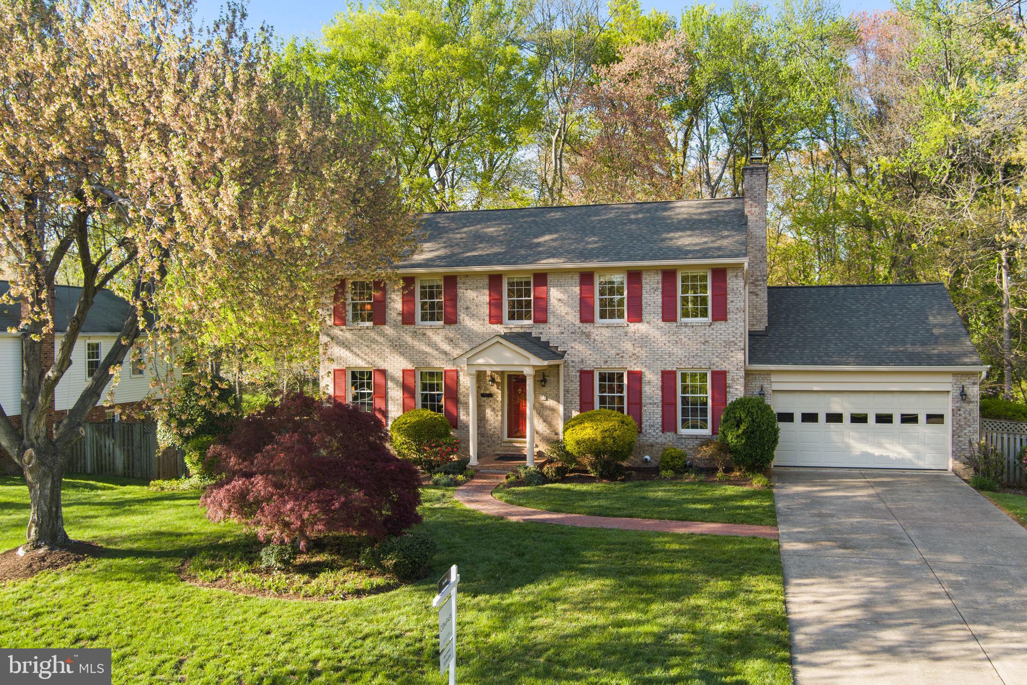 FORT HUNT ESTATES - Residential