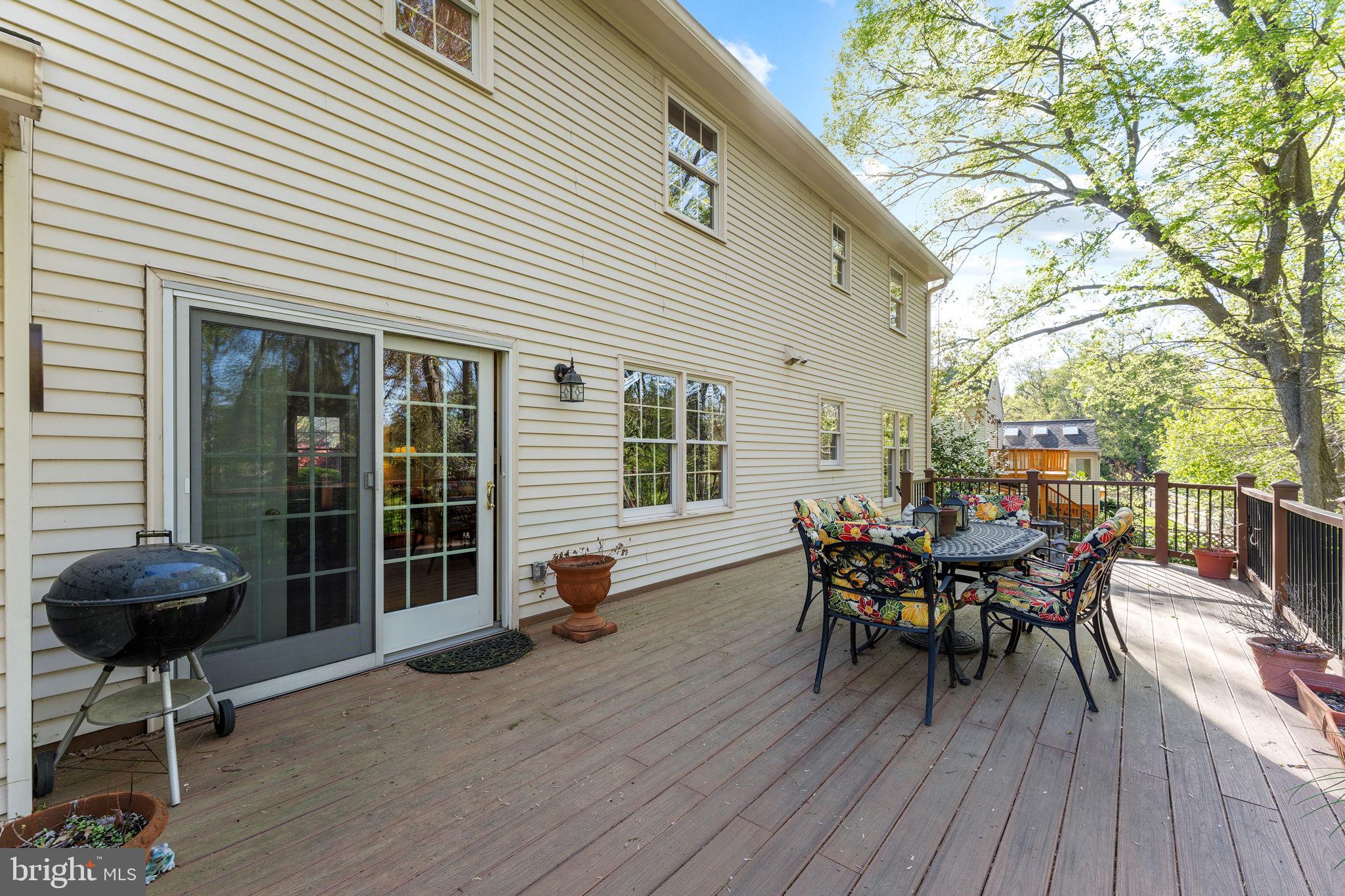 FORT HUNT ESTATES - Residential