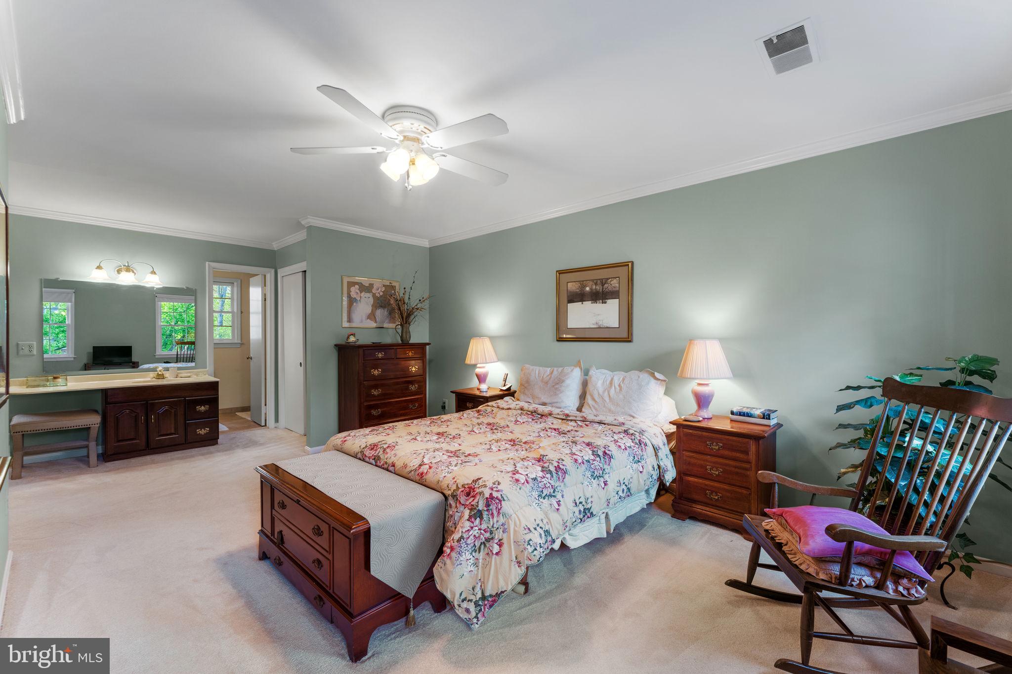 FORT HUNT ESTATES - Residential